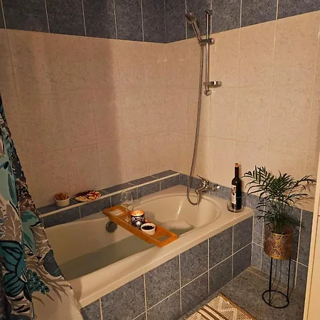 3 Palms Apartment