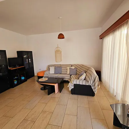 Apartment 3 Palms Paphos